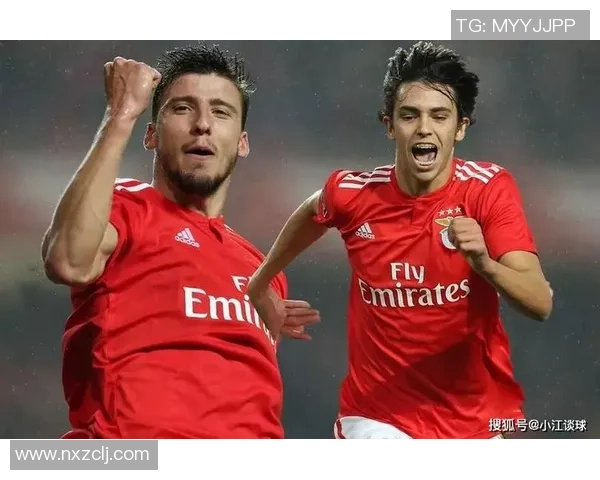 帕尼尼球星卡中的加维：年轻天才的足球之路与收藏价值解析