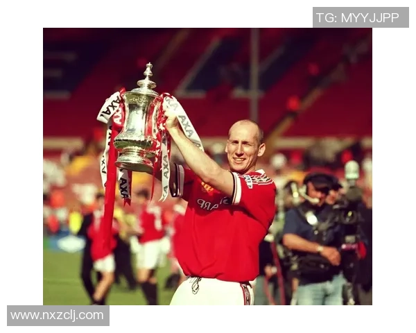 昔日足坛传奇球星回顾他们的辉煌岁月与传奇瞬间 昔日足坛传奇球星回顾他们的辉煌岁月与传奇瞬间